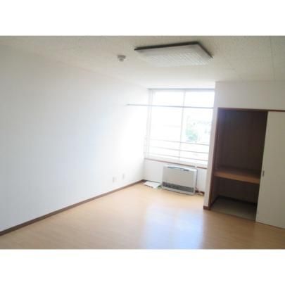 �y���̑��z�@���r���O