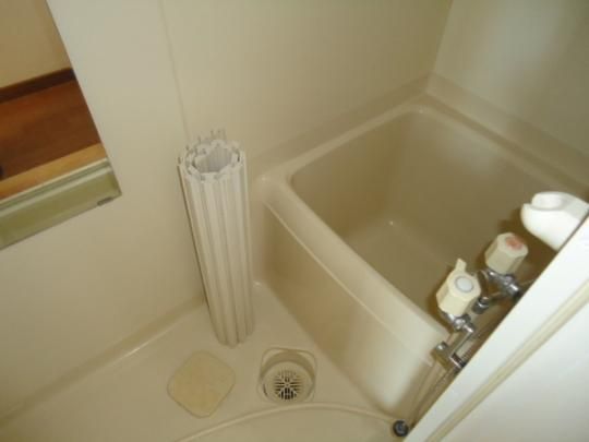 �y���̑��z�@�o�X�^�V�����[