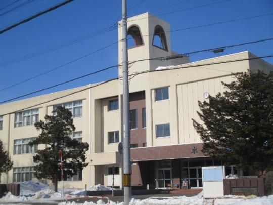 �y���Ӂz�@�эL�s�����쏬�w�Z�F925m