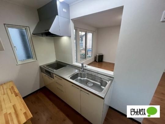 �y���̑��z�@�L�b�`��