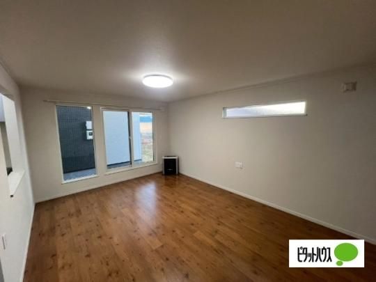 �y���̑��z�@���r���O