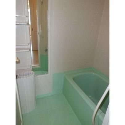 �y���̑��z�@�o�X�^�V�����[