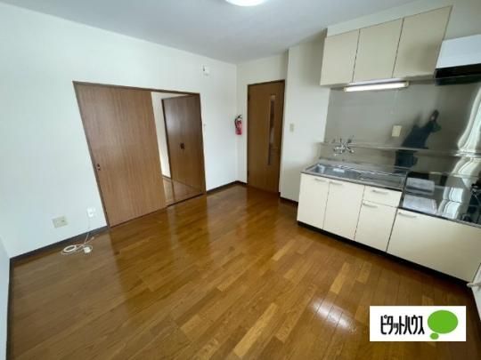 �y���̑��z�@���r���O