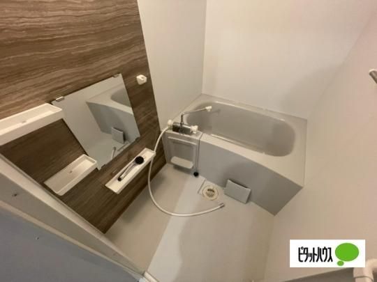 �y���̑��z�@�o�X�^�V�����[