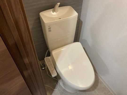 �y���̑��z�@�g�C��
