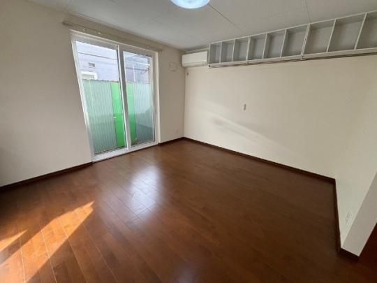 �y���̑��z�@���r���O