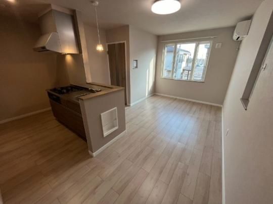 �y���̑��z�@���r���O