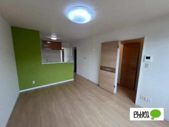�y���̑��z�@���r���O