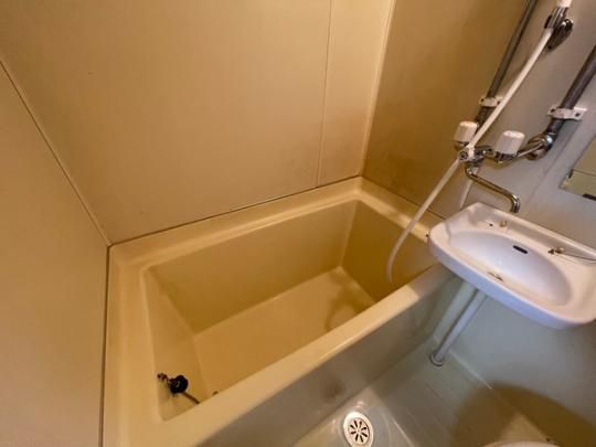 �y���̑��z�@�o�X�^�V�����[