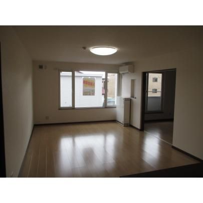 �y���̑��z�@���r���O