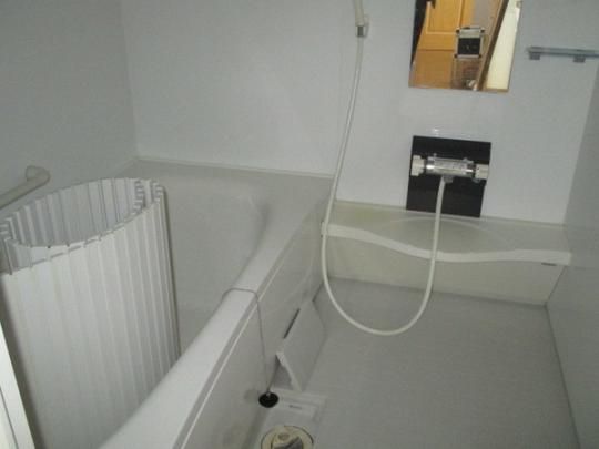 �y���̑��z�@�o�X�^�V�����[