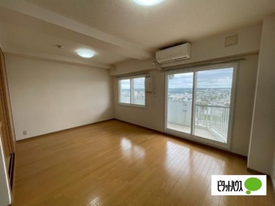 �y���̑��z�@���r���O