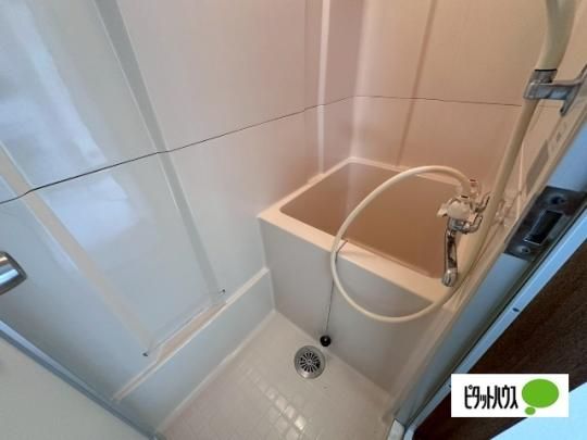 �y���̑��z�@�o�X�^�V�����[