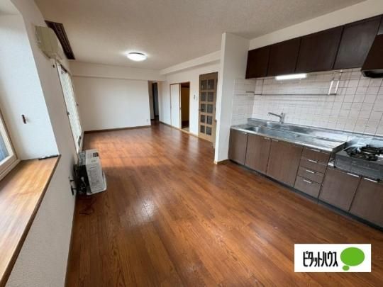 �y���̑��z�@���r���O