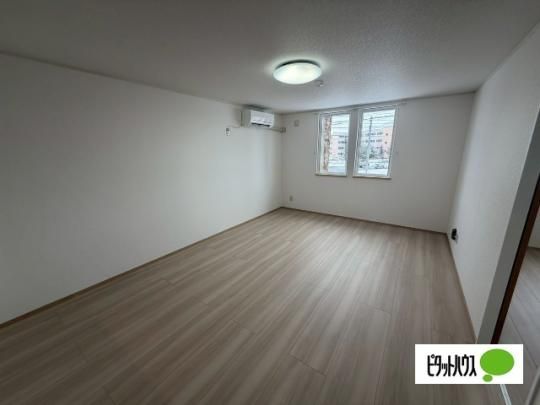 �y���̑��z�@���r���O