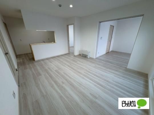 �y���̑��z�@���r���O