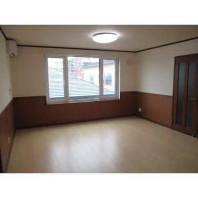 �y���̑��z�@���r���O