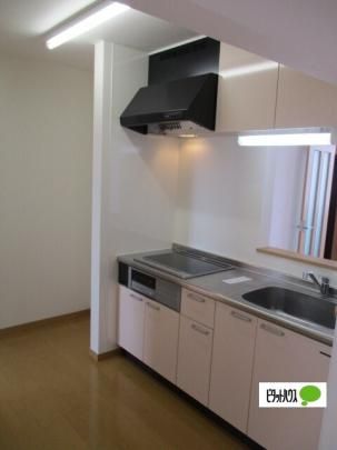 �y���̑��z�@�L�b�`��