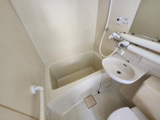 �y���̑��z�@�o�X�^�V�����[