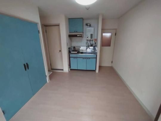 �y���̑��z�@���r���O