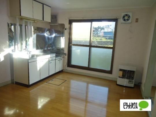 �y���̑��z�@���r���O