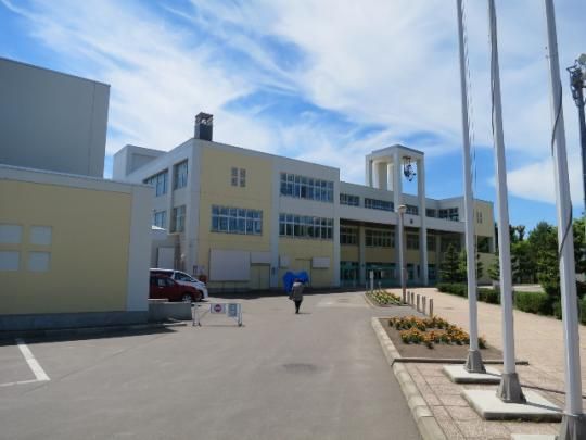 �y���Ӂz�@����s���k�����w�Z�F1040m