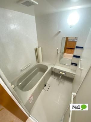 �y���̑��z�@�o�X�^�V�����[