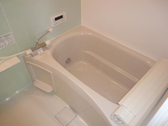 �y���̑��z�@�o�X�^�V�����[