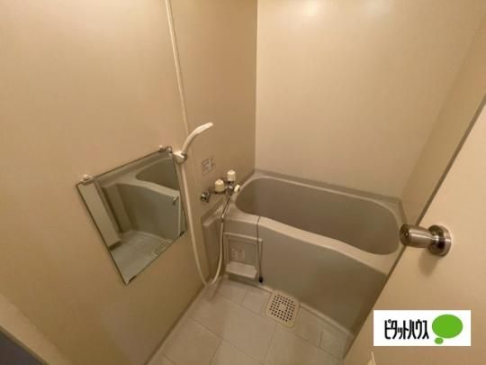 �y���̑��z�@�o�X�^�V�����[