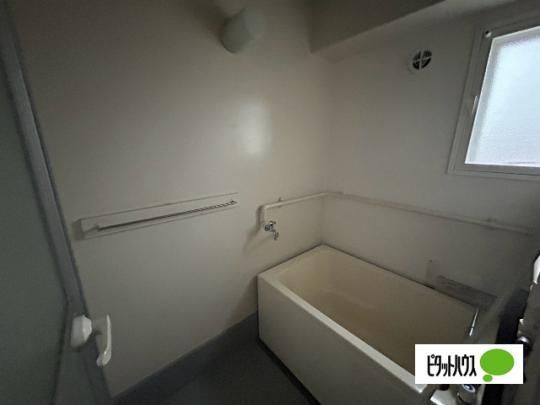 �y���̑��z�@�o�X�^�V�����[