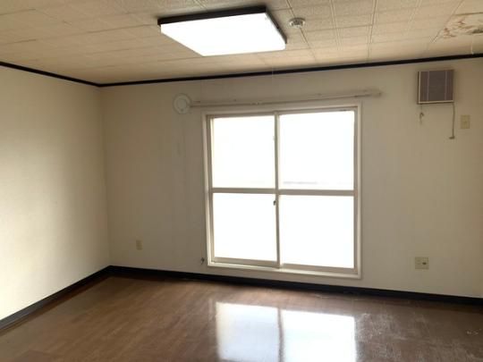 �y���̑��z�@���r���O