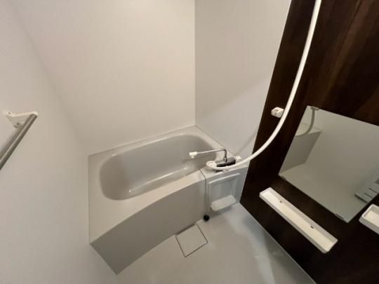 �y���̑��z�@�o�X�^�V�����[