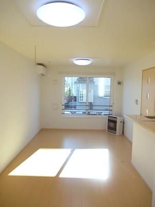 �y���̑��z�@���r���O