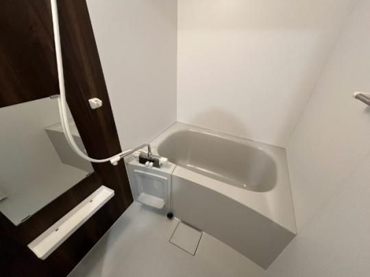 �y���̑��z�@�o�X�^�V�����[