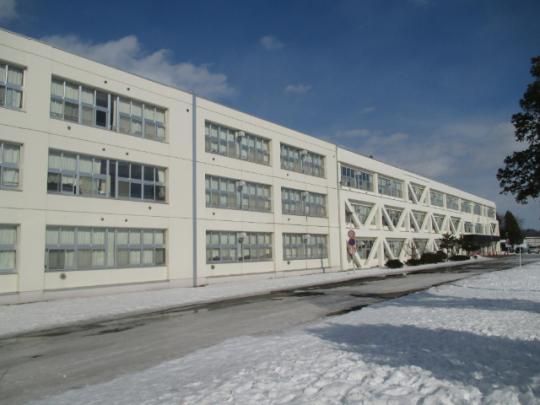 �y���Ӂz�@���X�����ؖ쓌���w�Z�F500m