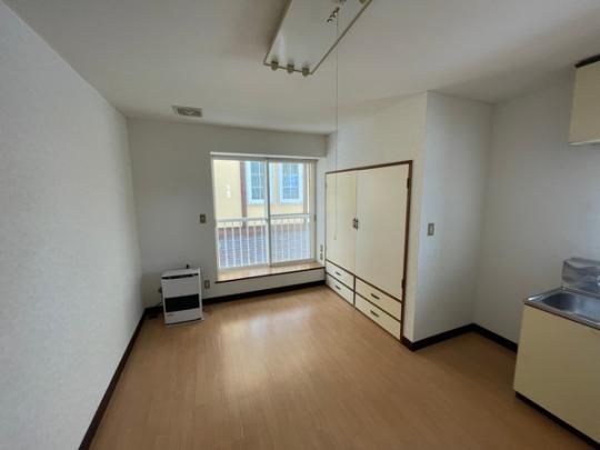 �y���̑��z�@���r���O