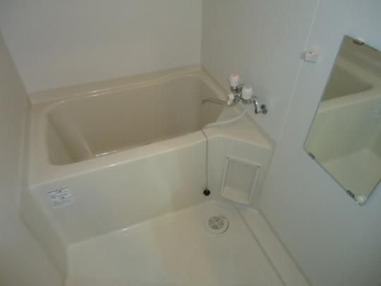 �y���̑��z�@�o�X�^�V�����[