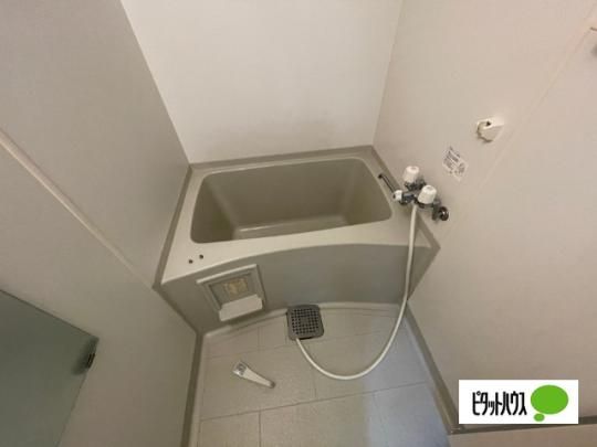 �y���̑��z�@�o�X�^�V�����[