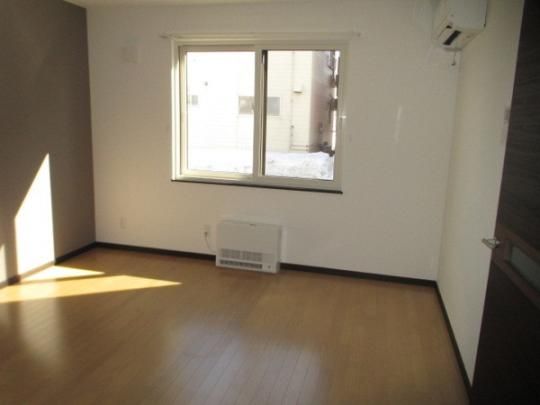 �y���̑��z�@���r���O