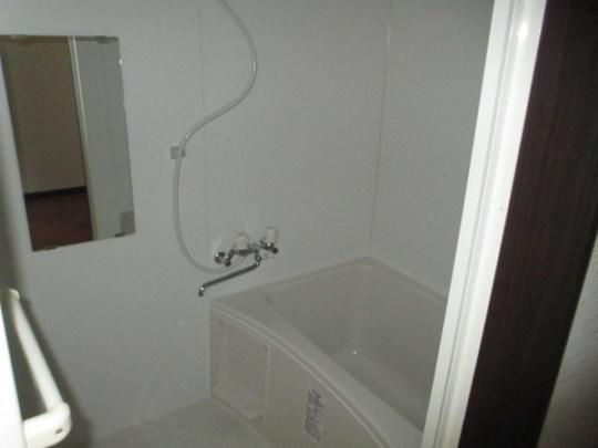 �y���̑��z�@�o�X�^�V�����[