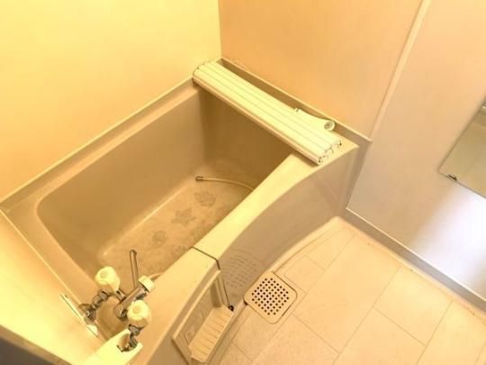 �y���̑��z�@�o�X�^�V�����[