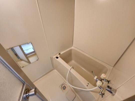 �y���̑��z�@�o�X�^�V�����[