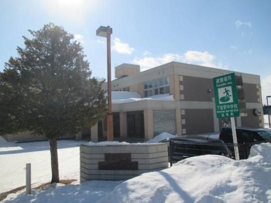 �y���Ӂz�@���X���������X���w�Z�F945m