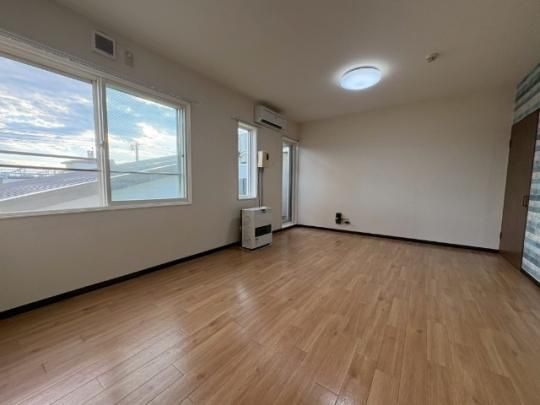 �y���̑��z�@���r���O