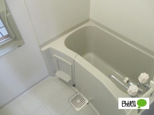 �y���̑��z�@�o�X�^�V�����[