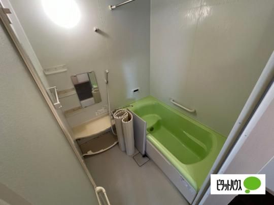 �y���̑��z�@�o�X�^�V�����[