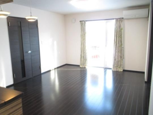 �y���̑��z�@���r���O