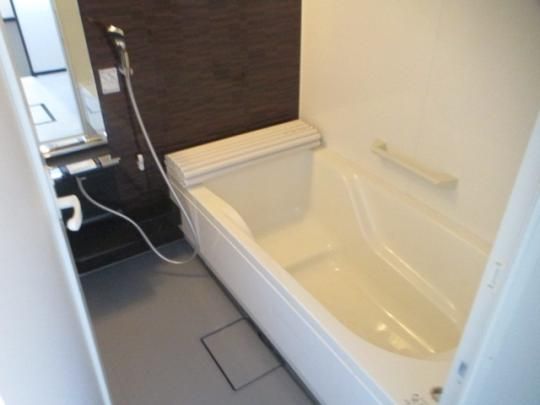 �y���̑��z�@�o�X�^�V�����[