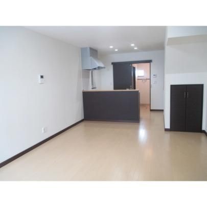 �y���̑��z�@���r���O