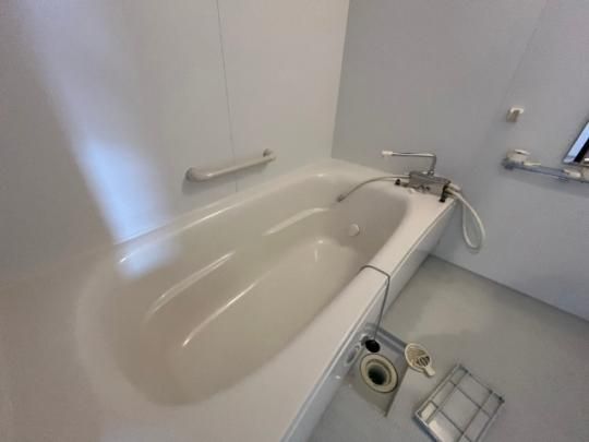 �y���̑��z�@�o�X�^�V�����[